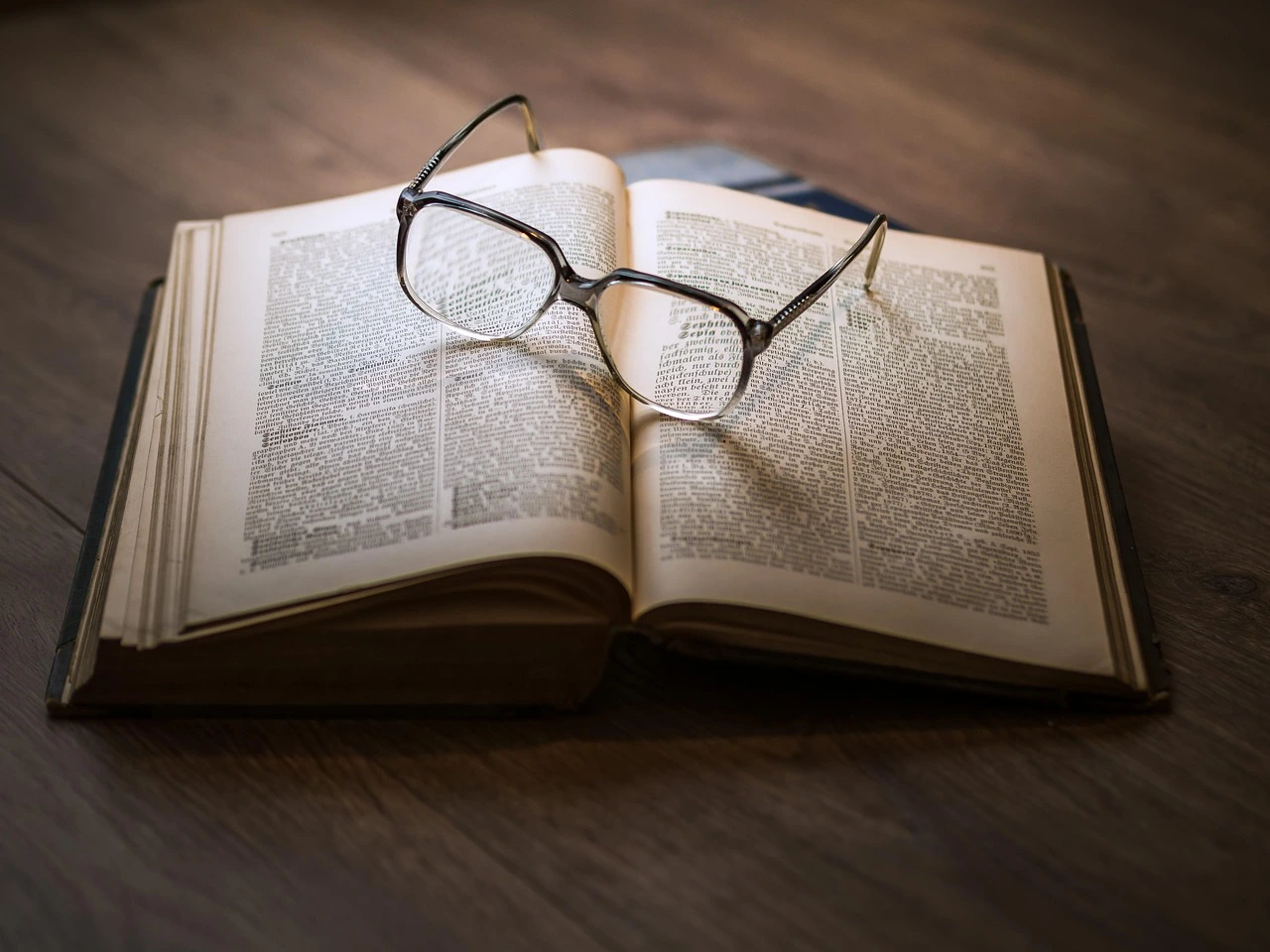 Scholarly Books
